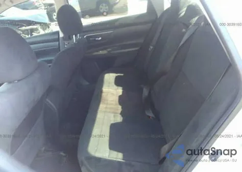 2015 Nissan Altima 2.5 Sl/2.5 Sv/2.5/2.5 S z USA, uszkodzony, nr VIN 1N4AL3AP5FC277684